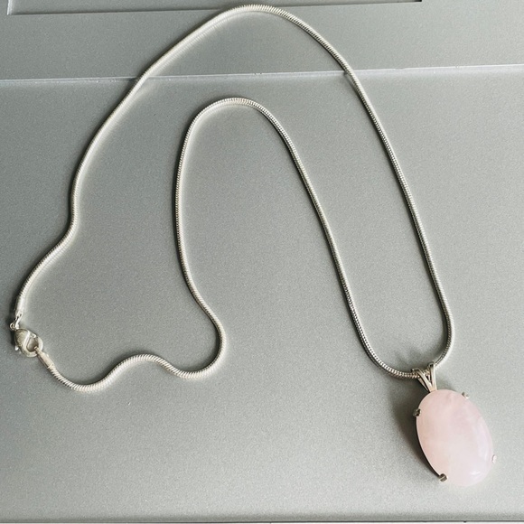 Natural Pink Rose Quartz Oval Pendant Silver Snake Chain Necklace Silver - Picture 5 of 5